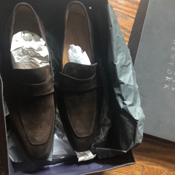 Barney’s (loafer, slipper, dress shoe, jimmy choo) - Picture 1 of 2